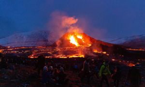 Bị 800 trận động đất một ngày, Iceland tuyên bố tình trạng khẩn cấp