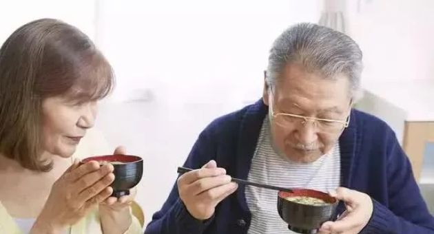 Tại sao người Nhật ăn cơm mỗi ngày nhưng hiếm khi bị tiểu đường, béo phì? 3...