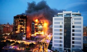 Hỏa hoạn nhấn chìm tòa chung cư: Thứ vật liệu quen thuộc trong xây dựng khiến...