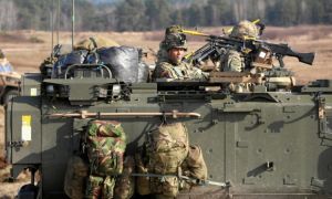 Nhiều nước bàn gửi quân đến Ukraine, Nga cảnh báo xung đột trực tiếp với NATO
