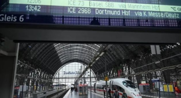 Đức: Đình công lan rộng nhiều 'mặt trận', thiệt hại tới 100 triệu EUR/ngày