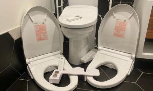 Cơn sốt vòi xịt toilet tại Mỹ