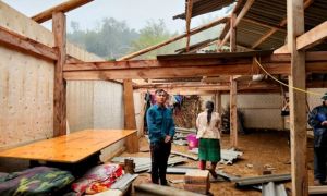 Hơn 2.200 ngôi nhà ở 9 tỉnh thành bị tốc mái do mưa đá, gió lốc