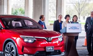 VinFast gặp nhiều khó khăn, làm tăng rủi ro cho Tập đoàn Vingroup