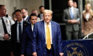 4 vụ án hình sự chống ông Trump đều có diễn biến mới