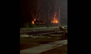 UAV Ukraine liên tiếp tấn công cơ sở lọc dầu Nga