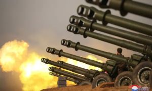 Hàn Quốc nghi Triều Tiên chuyển 6.700 container đạn pháo cho Nga