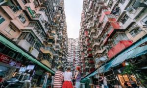 Một ngày quan sát cuộc sống của đứa trẻ giàu và nghèo, tôi nhận ra 3 điều tạo...