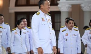 Nội các hỗn loạn, thủ tướng Thái Lan đối mặt thách thức