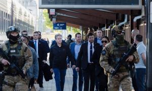 Bộ trưởng ngoại giao Blinken muốn cho phép vũ khí Mỹ bắn vào lãnh thổ Nga