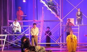 /thumb/thumb.php?src=images/stories/content/2024/05/25/1_khong-co-vua-va-sang-song-cua-nguyen-huy-thiep-duoc-han-quoc-dung-kich.jpg&w=300&h=180&zc=1&q=80&a=c