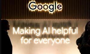 AI của Google bị chỉ trích vì khuyên người dùng ăn đá, trộn keo vào sốt