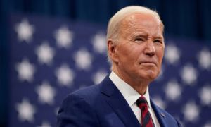 Ông Biden khó hạ nhiệt được giá xăng Mỹ