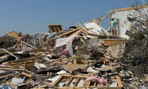 Bão và lốc xoáy tàn phá nhiều nơi ở Mỹ, ít nhất 15 người chết