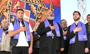 Hàng nghìn người phản đối Armenia nhường 4 làng biên giới cho Azerbaijan