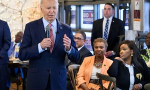 Ông Biden và Đảng Dân chủ kiệm lời sau khi ông Trump bị tòa án tuyên có tội