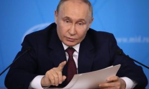 Ukraina, Mỹ và NATO lập tức bác bỏ các đòi hỏi của Putin và khẳng định Nga...