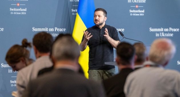 Ukraine sẵn sàng đàm phán ngay ngày mai nếu Nga rút quân