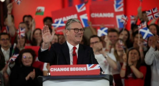 Keir Starmer: Từ gia đình bình dân đến ghế Thủ tướng Anh