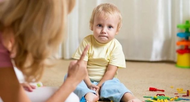 Ranh giới mong manh giữa hành vi khám phá thế giới và tọc mạch, quậy phá ở...