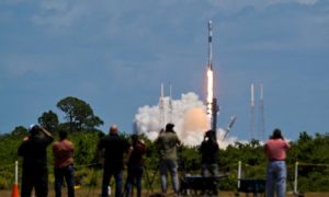 Tên lửa Falcon 9 gặp sự cố, SpaceX mất trắng 20 vệ tinh Starlink