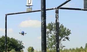 Lính Ukraine luyện 'đánh võng' drone tập kích mục tiêu quân xâm lược Nga