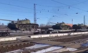 Bị phá hủy quá nhiều, Nga đang phải sử dụng ngày càng nhiều xe tăng cổ lỗ T-54...