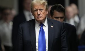 Ông Trump 'có cuộc gọi rất tốt đẹp' với ông Zelensky