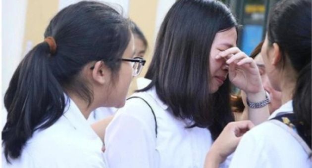 Câu chuyện hút hàng ngàn bình luận lúc này: Con đỗ Đại học Y Hà Nội, mẹ cấm...