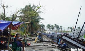 Cận cảnh loạt tàu đắm ở vịnh Hạ Long 2 tuần sau bão Yagi vẫn chưa được trục vớt