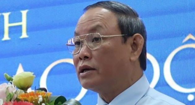 Những gói quà tiền tỉ cho Cựu Giám đốc NXB Giáo dục đã đẩy giá SGK lên cao