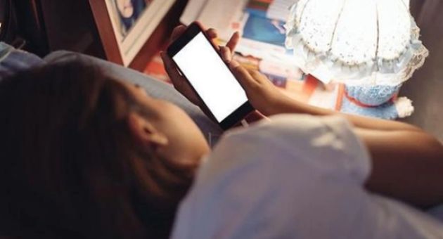 Bỏ ngay thói quen này trước khi ngủ nếu không muốn tàn phá sức khỏe chính mình!