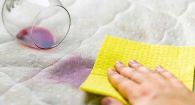 Mẹo làm sạch đệm không cần giặt, không mất công sức, nhanh gọn