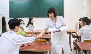 Học sinh kêu đề minh hoạ thi tốt nghiệp 2025 vừa lạ vừa khó, giáo viên nói gì?