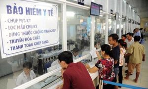 Bệnh nhân bảo hiểm y tế phải mua thuốc ngoài: Đừng đổ trách nhiệm lên người bệnh