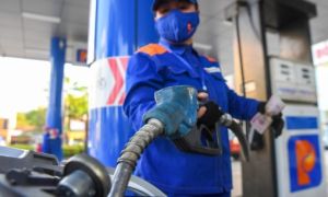 Điều gì khiến giá xăng giảm 2 phiên liên tiếp?