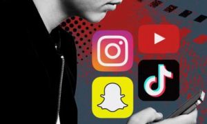 ‘Người Việt đang ở đây nhưng tâm hồn bị thao túng bởi Facebook, YouTube,...