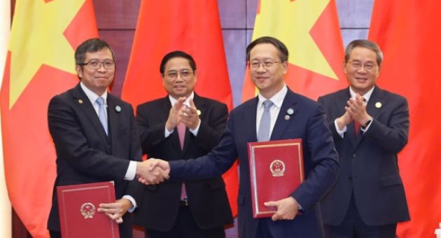 Thủ tướng đề nghị Trung Quốc nghiên cứu triển khai khu hợp tác kinh tế qua...