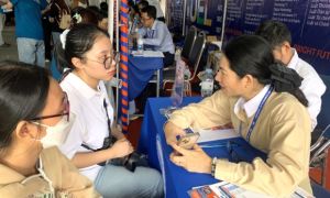 Bỏ 2 tổ hợp môn xét tuyển đại học năm 2025, Trường đại học Kinh tế - Luật nói...