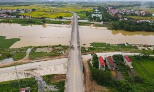 Cận cảnh cầu hơn 350 tỷ đồng bắc qua sông Cầu xây xong... bỏ không