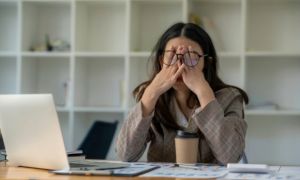 74% nhân sự Việt cảm thấy thu nhập không đủ trang trải cuộc sống