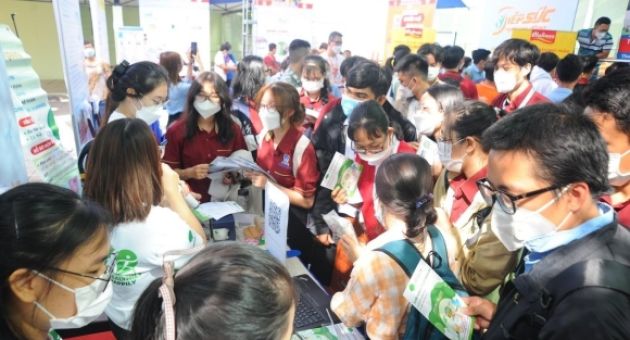 72% lao động tìm việc lương 5-10 triệu đồng