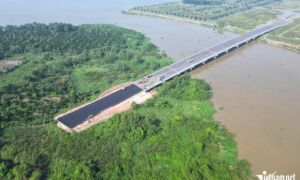 Cầu 400 tỷ đồng ở Đồng Nai sắp hoàn thành nhưng bắc sang... đường cụt