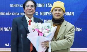 Vụ ông Vương Tấn Việt: 2 trường ĐH không phải thu hồi bằng là hết trách nhiệm