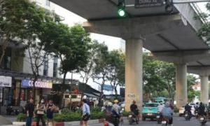 “Nóng” Nghị định 168: Đi bộ sang đường không đúng nơi quy định sẽ bị phạt tiền