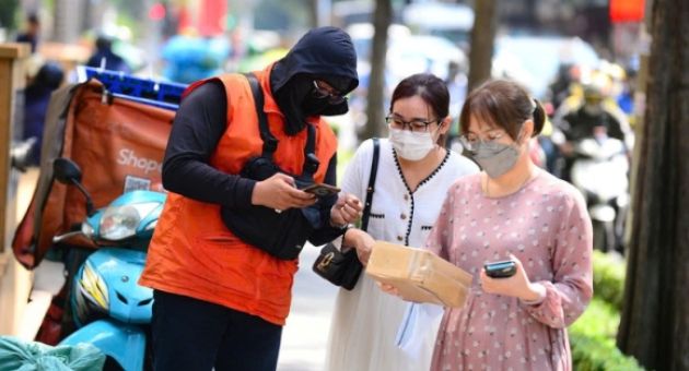 Đánh thuế với hàng nhập khẩu chuyển phát nhanh giá trị dưới 1 triệu đồng