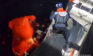 Vụ chìm tàu tại Hàn Quốc: 2 người Việt được cứu, 1 người vẫn mất tích
