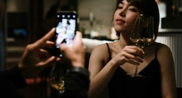 6 điều vợ chồng không nên làm trên mạng xã hội