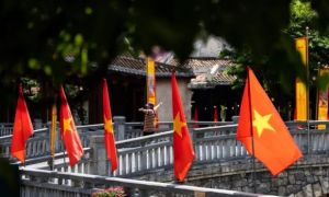 Bị Mỹ áp thuế nặng: Việt Nam đáng lẽ phải thấy đòn thuế quan này từ trước