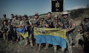 /thumb/thumb.php?src=images/stories/content/2025/05/17/1_nhung-nguoi-linh-ngoai-quoc-va-ly-do-ho-tiep-tuc-chien-dau-vi-ukraine-hay-day-cho-nga-mot-bai-hoc.jpg&w=300&h=180&zc=1&q=80&a=c